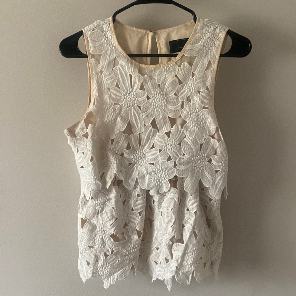 Beautiful floral Dolce Vita top